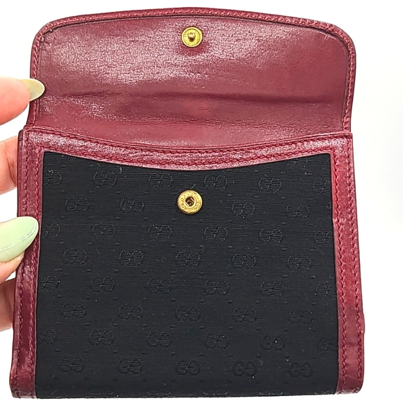 GUCCI GG Bifold Compact Wallet - Picture 14 of 15